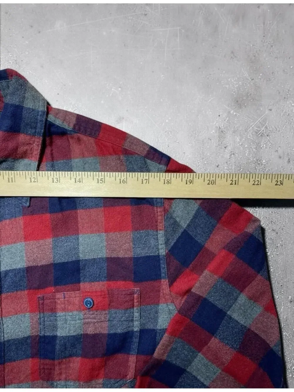 J. Crew Mens Flannel Shirt L Regular Plaid Red Navy Green Cotton Casual Pocket